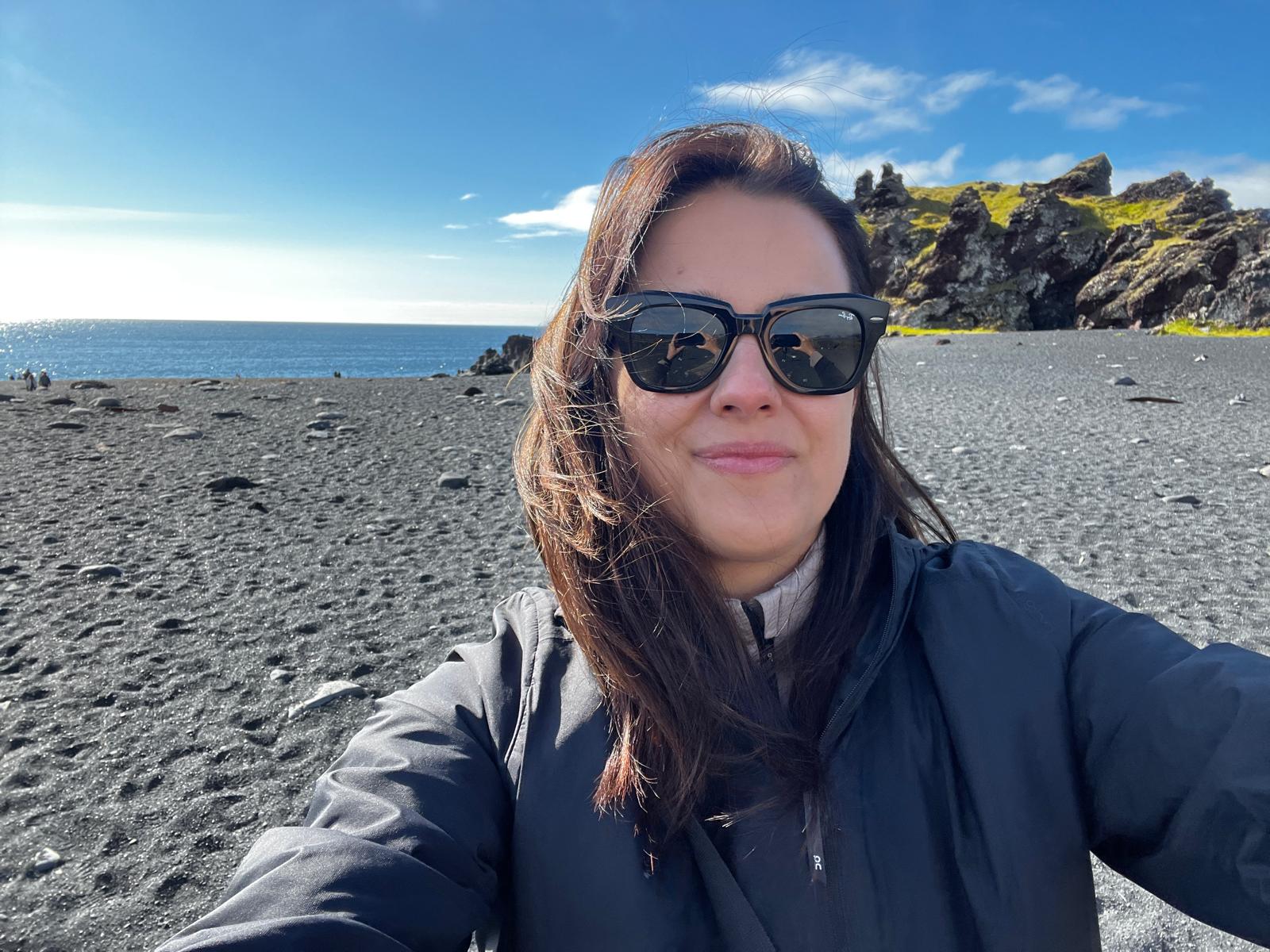Sylwia (ON, marketing expert)